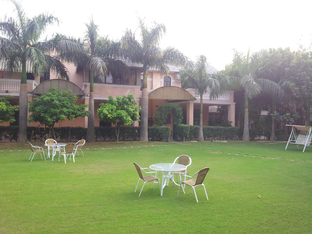 Green Villa Bed & Breakfast New Delhi Exterior foto